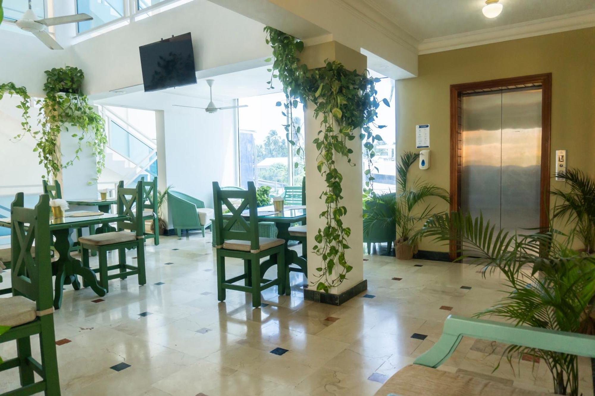 Green Coast Hotel Punta Cana Exterior photo